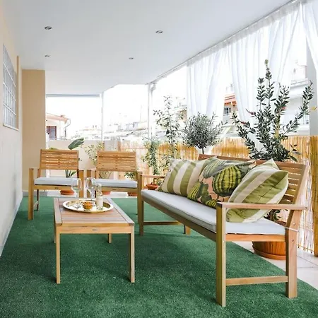 Flowery Penthouse In Centre Of Салоники
